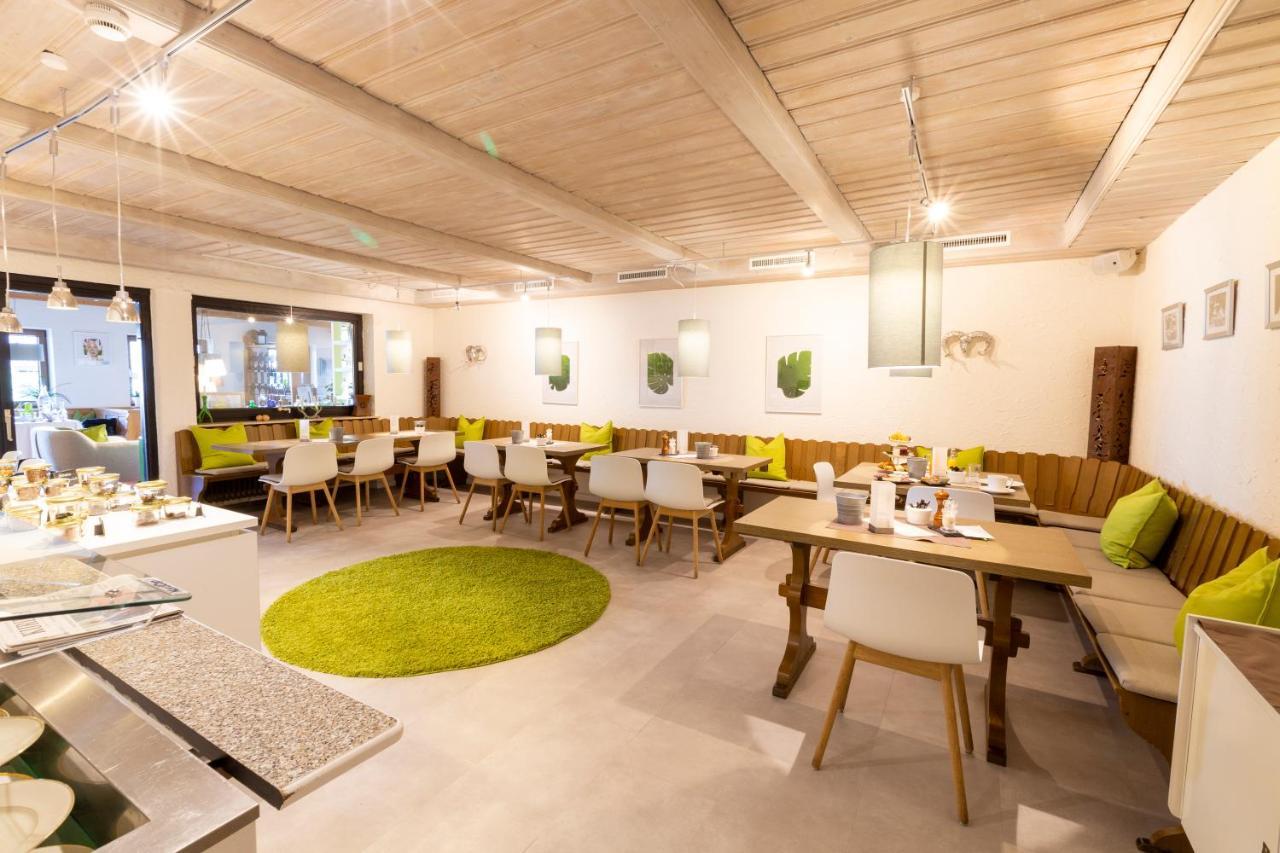 Hotel Restaurant Brigitte Warmensteinach Bagian luar foto