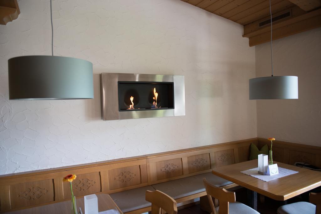 Hotel Restaurant Brigitte Warmensteinach Bagian luar foto